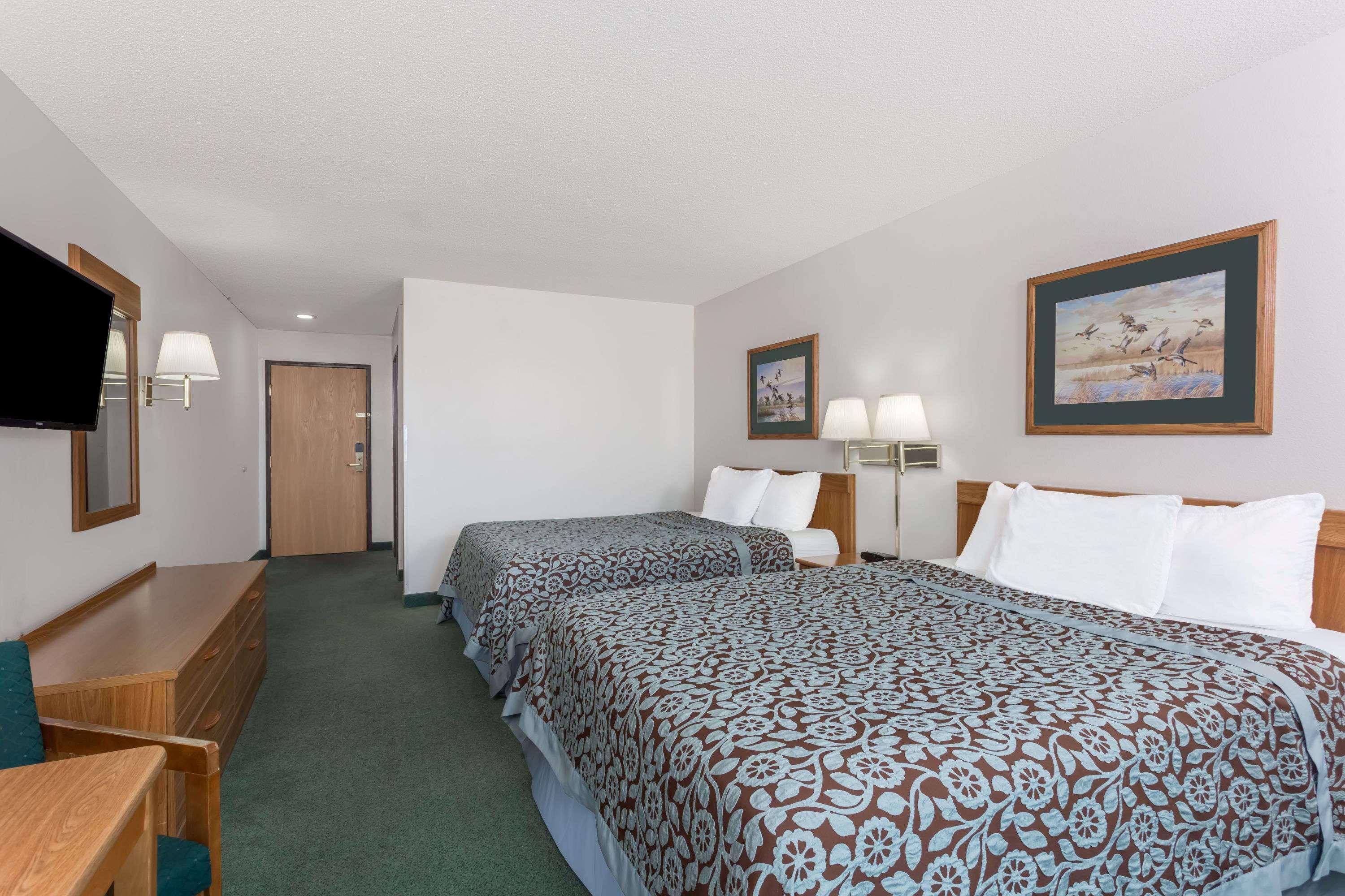 Days Inn By Wyndham Manchester Exterior foto